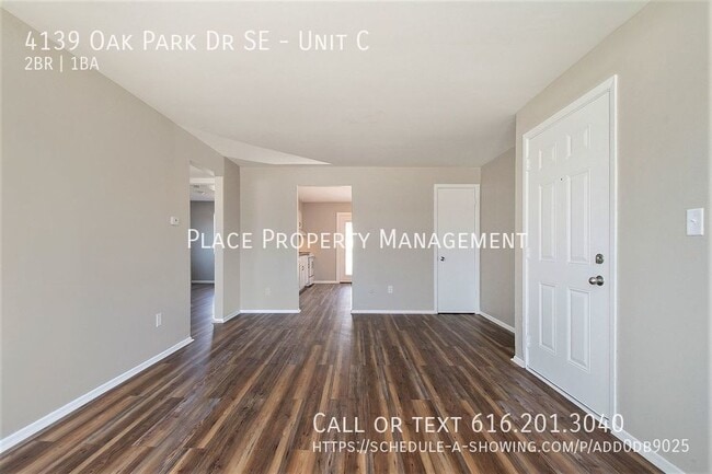 Building Photo - 4139 Oak Park Dr SE