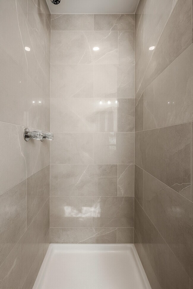 Foto del edificio - 928 W Boston St