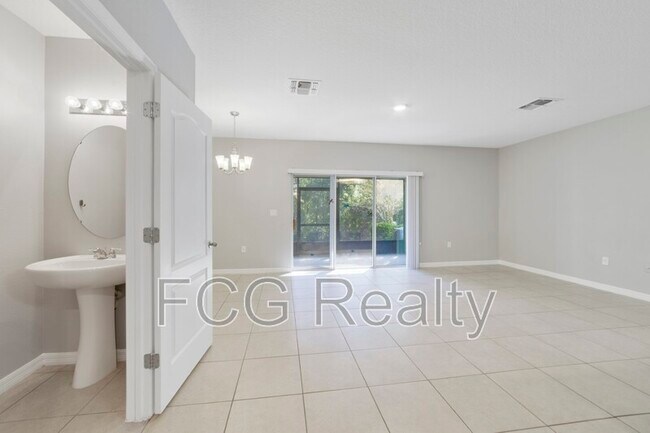 Foto del edificio - 443 Arbor Lakes Dr
