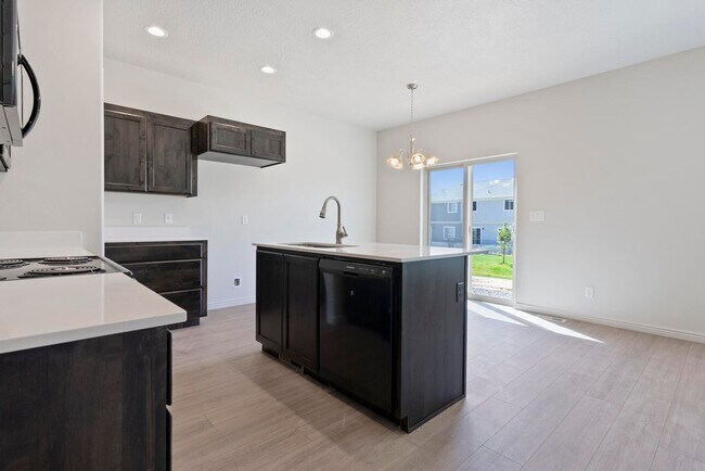 Foto del edificio - 4Bed 2.5Bath Townhome in Spanish Fork!