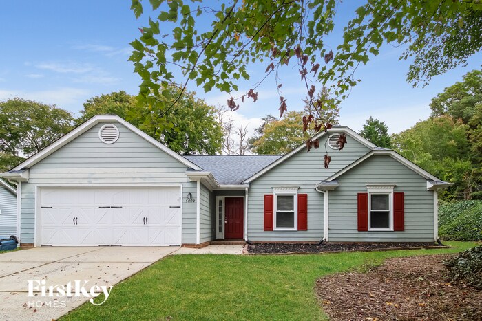 Primary Photo - 5802 Chinaberry Pl
