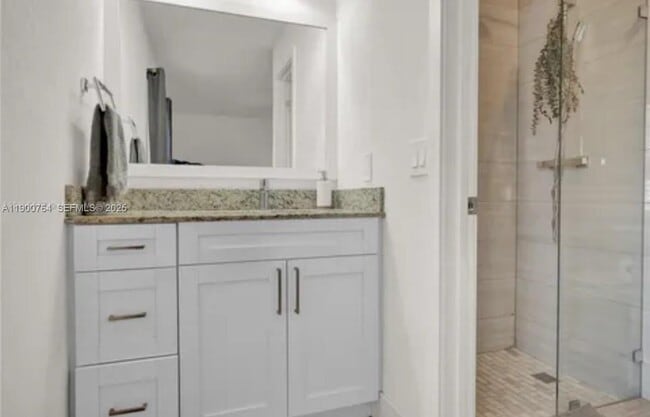 Foto del edificio - 4800 SW 136th Pl