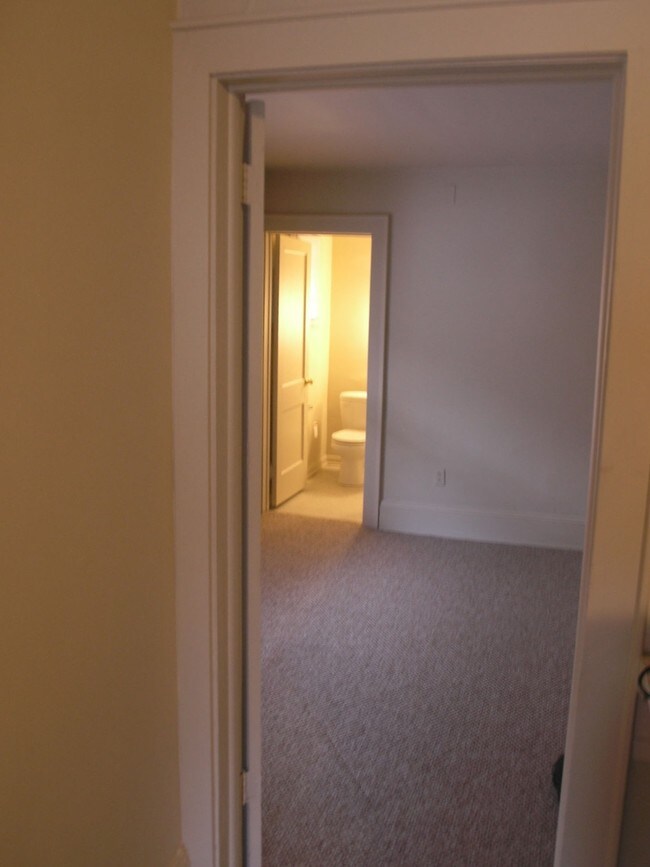 Foto del edificio - 176 N Portage Path