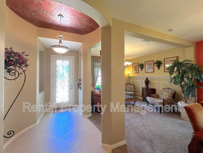Building Photo - 11915 Country Day Cir