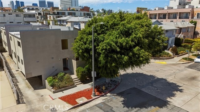 Building Photo - 1433 S Beverly Dr
