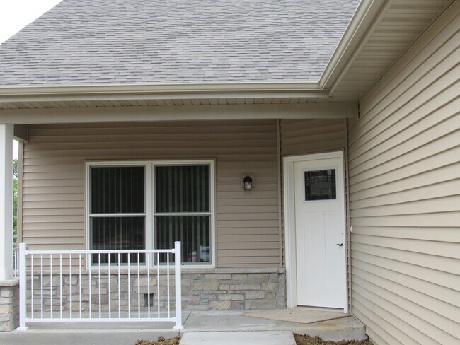Foto del edificio - 4007 Creek Hill Dr