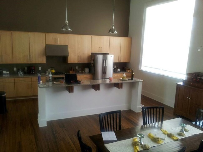 Cocina - 407 Blondeau St