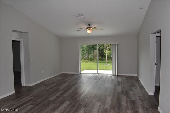 Building Photo - 1683 Nell Rd