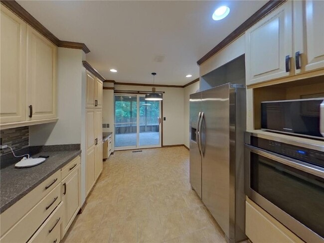 Building Photo - 7407 Laredo Dr