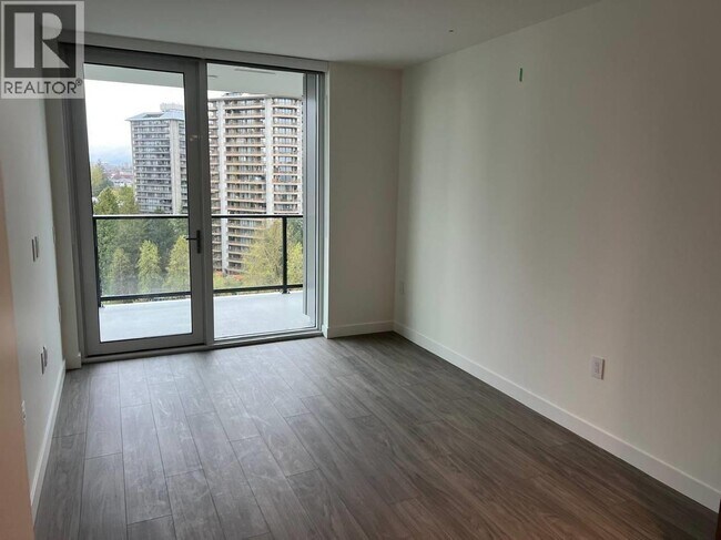 Photo du bâtiment - 2135 Springer Ave