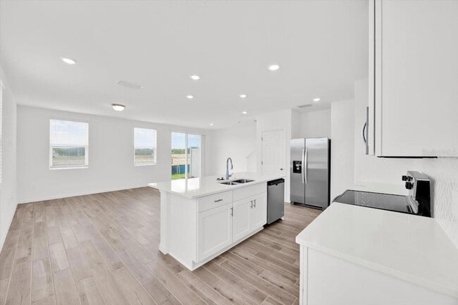 Foto del edificio - 16475 Happy Eagle Dr