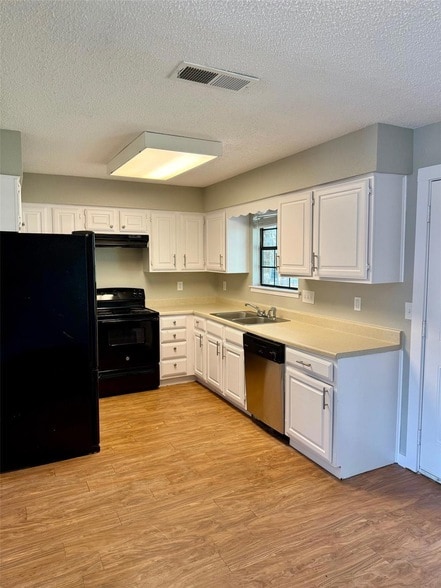 Building Photo - 505 Hedgewood Dr