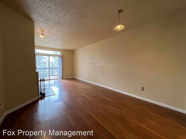 Building Photo - 2 br, 1.5 bath House - 7406 Singing Hills ...
