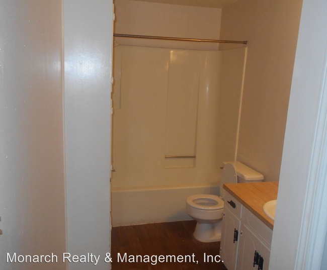 Building Photo - 9404 Ferrara Dr