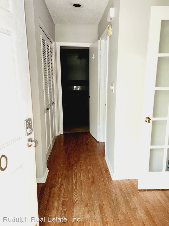 Foto del edificio - 2 br, 1.5 bath House - 3240 Overton Manor ...