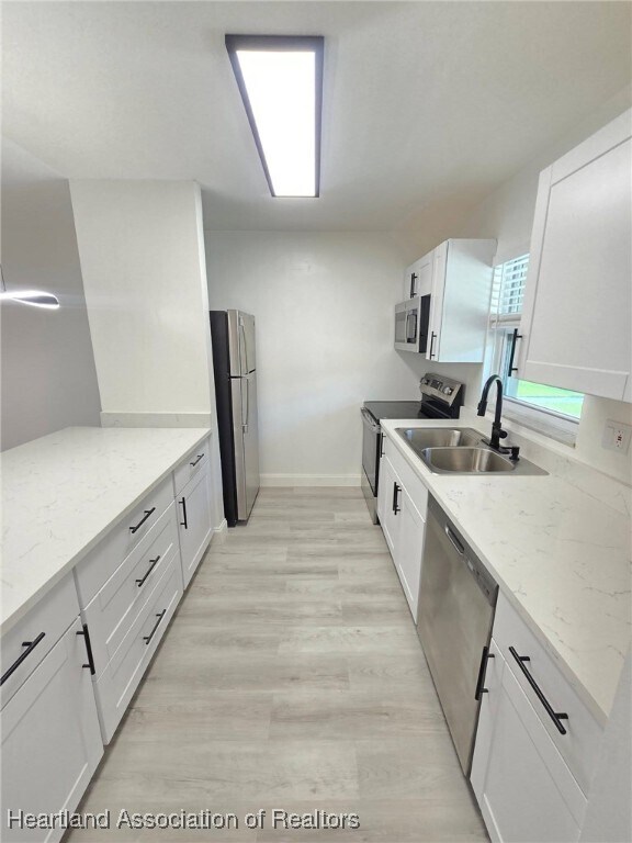 Foto del edificio - 5025 Granada Blvd