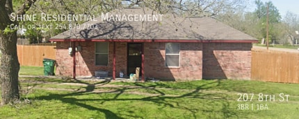 Building Photo - 207 8th St