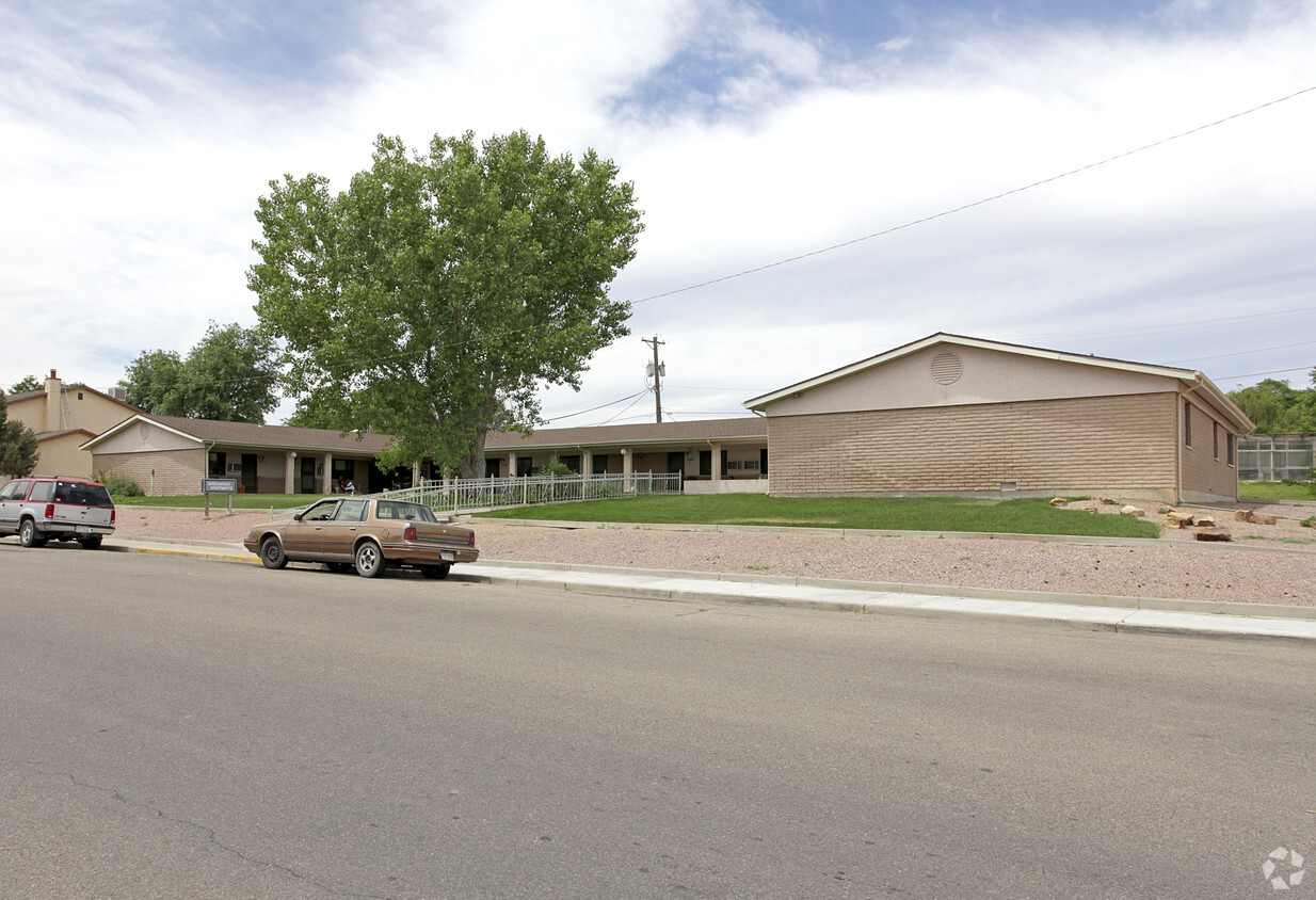 Primary Photo - Greenwood Apartments