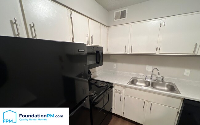 Foto del edificio - 3949 Macon Rd