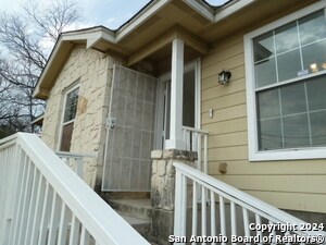 Building Photo - 447 Hot Wells Blvd