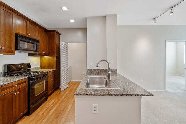Foto del edificio - 2 br, 2 bath House - 2314 Scholarship
