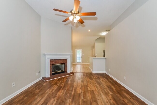 Foto del edificio - 10105 Cross Ridge Rd