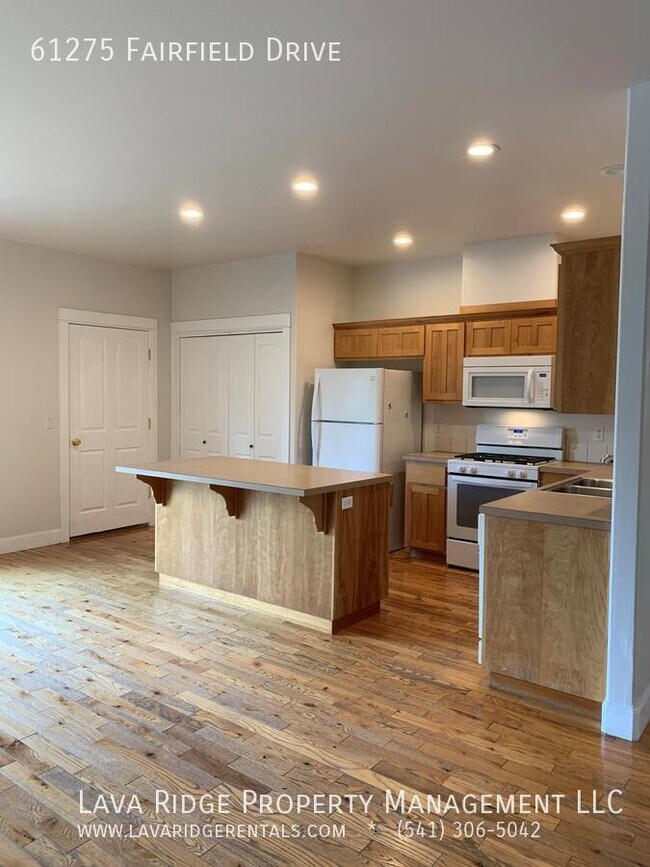 Foto del edificio - 61275 Fairfield Dr