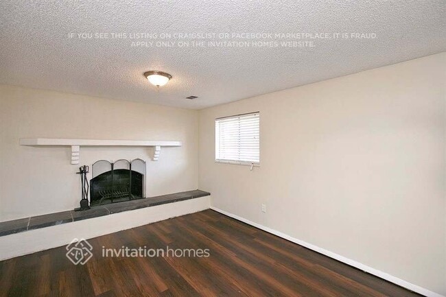 Foto del edificio - 12825 E Virginia Pl