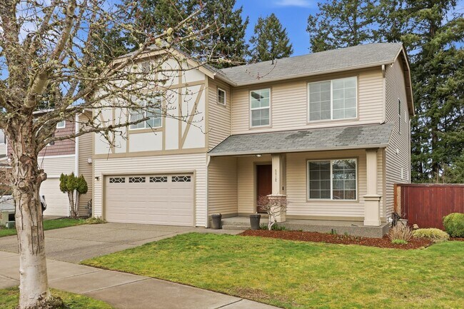 Foto del edificio - 3 bed 2.5 bath updated home in Tumwater School District - 2300 sq.ft. - fenced back yard.