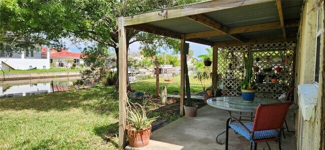 Building Photo - 9829 Grace Dr
