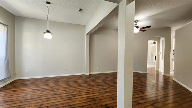 Foto del edificio - 3408 Mosswood Dr