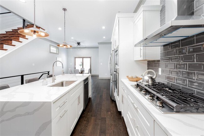 Foto del edificio - 4319 Hunt Ave