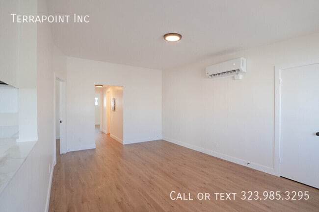 Building Photo - 825 W 167th St