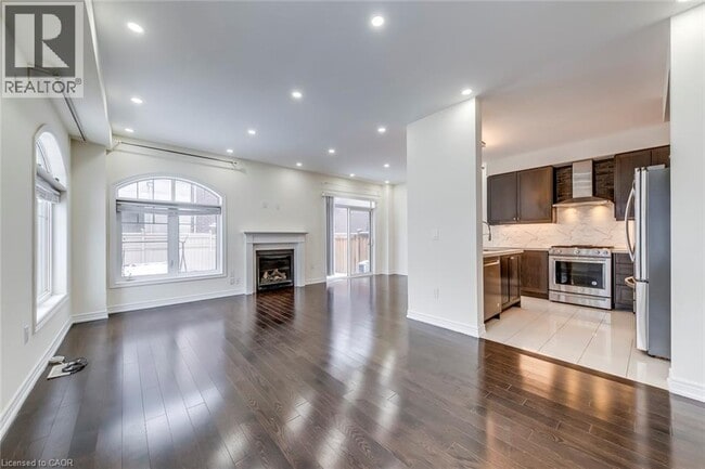 Building Photo - 3130 Goodyear Rd