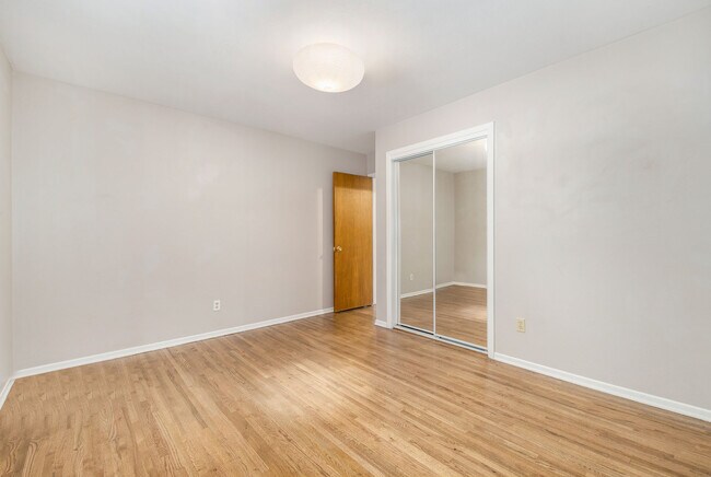 Foto del edificio - 3557 Alcott St