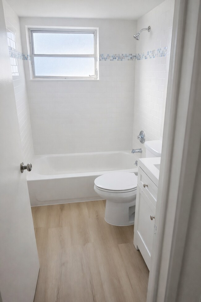 Interior Photo - Sabal Palm Apartments