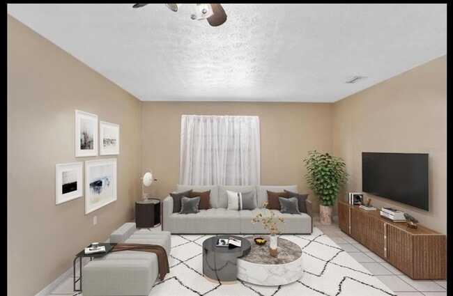 Building Photo - 9905 N Myrtle St