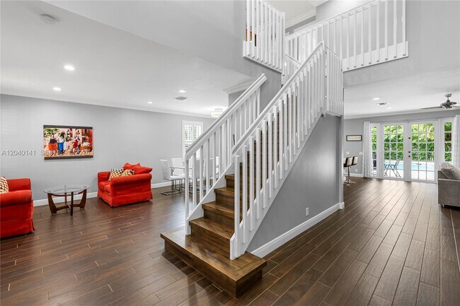 Foto del edificio - 4228 Laurel Ridge Cir