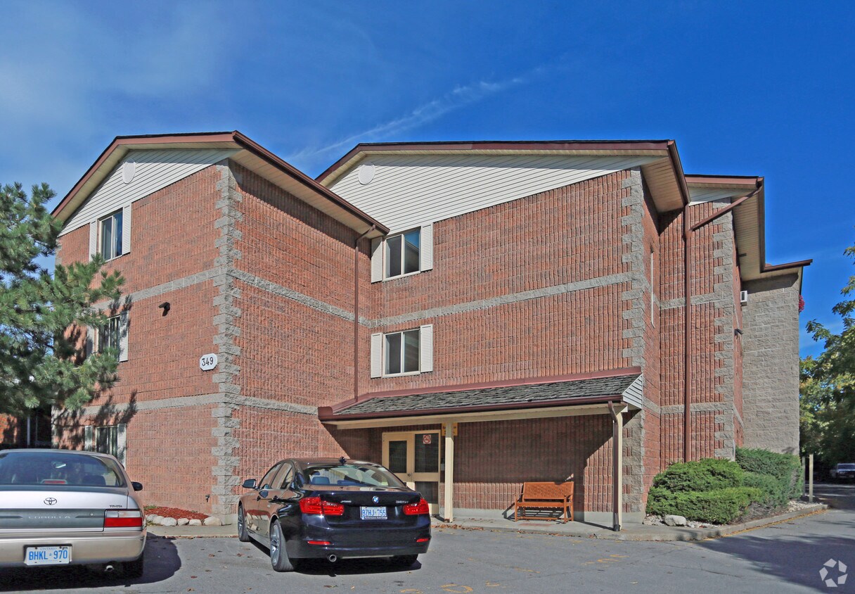 349 Queenston St, St Catharines, ON L2P 2Y1 Apartments 349 Queenston