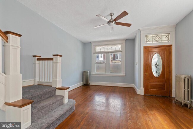 Foto del edificio - 5042 N Warnock St