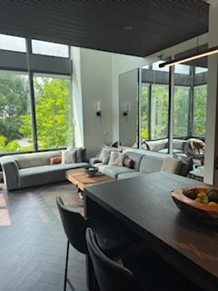 Foto del edificio - 600 N Kingsbury St