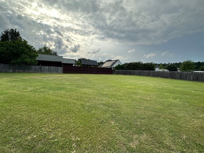 Building Photo - 789 Spence Dr