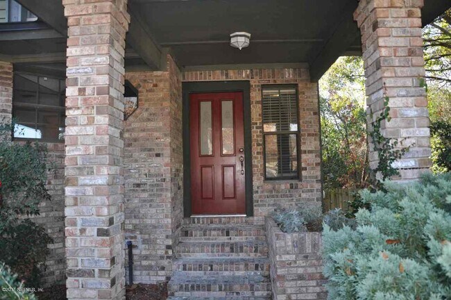 Foto del edificio - 3926 High Pine Rd