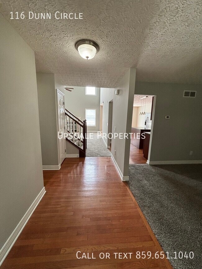 Foto del edificio - 116 Dunn Cir