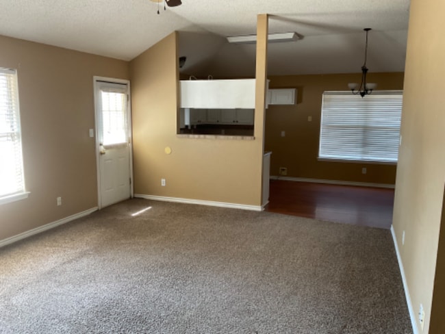 Building Photo - 5107 Untalan St