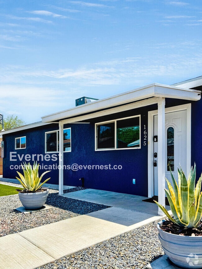 Building Photo - 1625 W Buckeye Ln