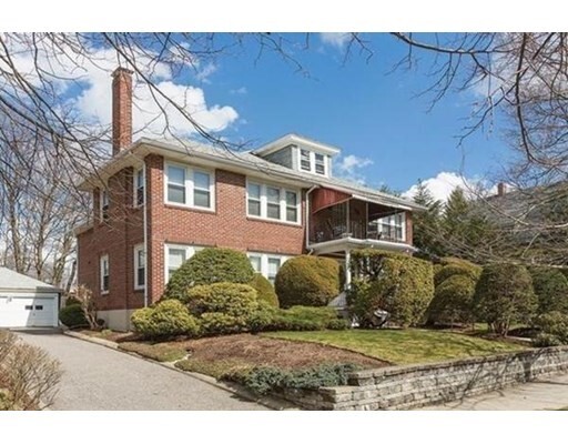 Building Photo - 569 Commonwealth Ave