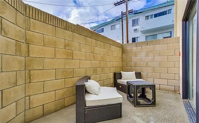 Foto del edificio - 1431 S Bedford St