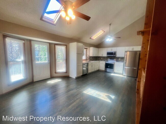 Foto del edificio - 3 br, 2 bath House - 1100 NE Ball Dr