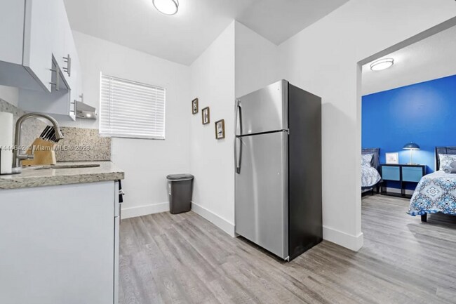 Foto del edificio - 1029 SW 5th St
